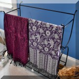H02. Pashmina scarves. 
